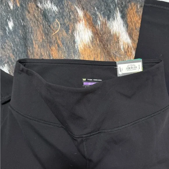 NWT- Tek Gear High-Rise Black Leggings- SZ L - Picture 6 of 6